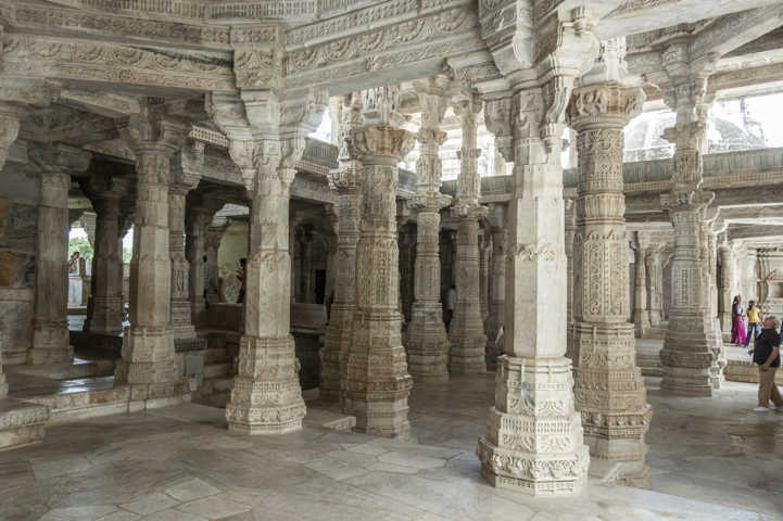 16 - India - Ranakpur - templo jainista de Chaumukha Mandir
